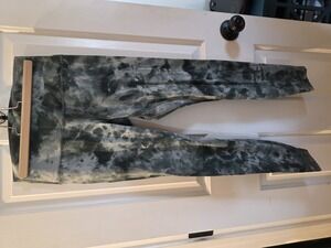 Lululemon Leggings Green Tie Dye Size 8